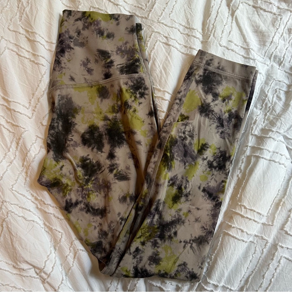 NWOT Lululemon Align Size 4